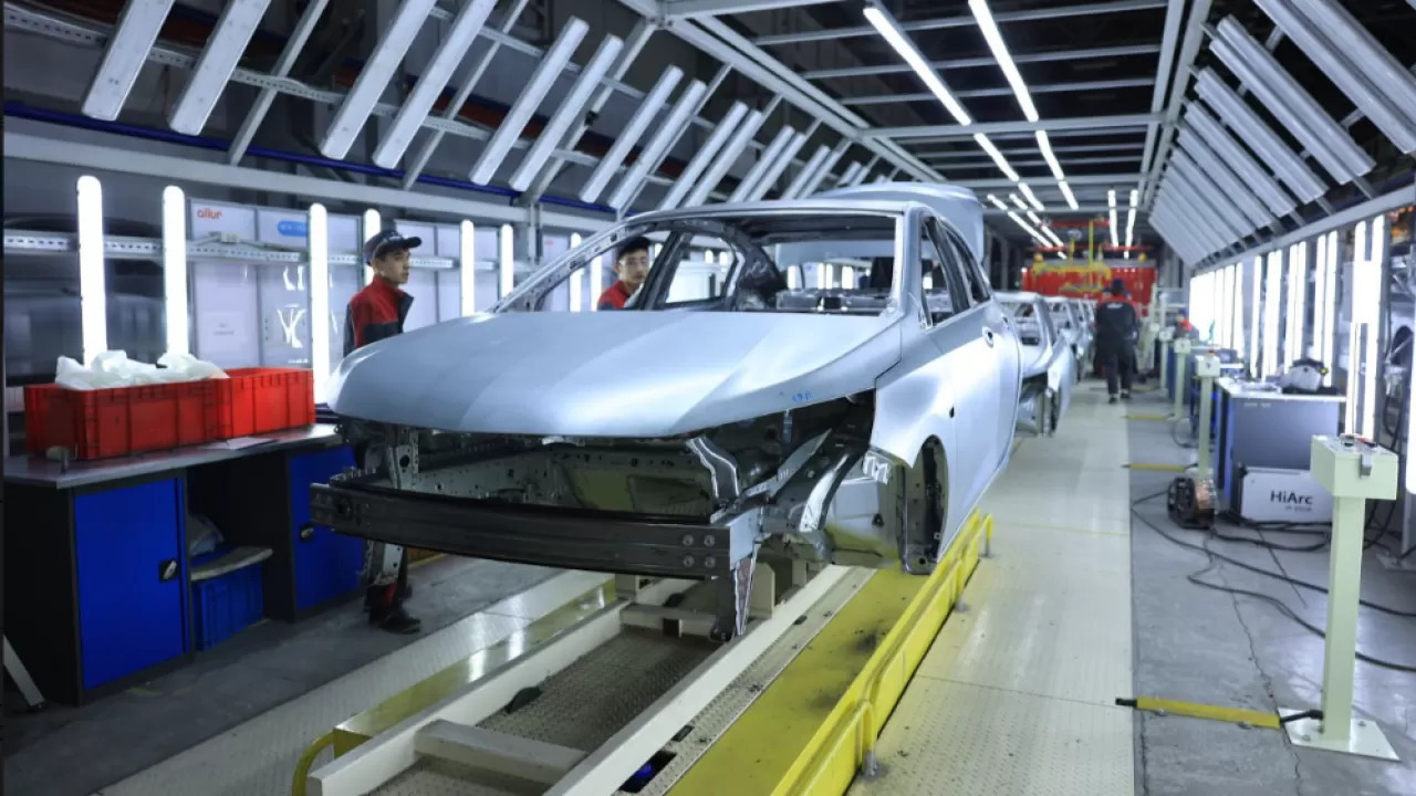 Промышленный форсаж Казахстана: 200 новых заводов и «перезагрузка» недр