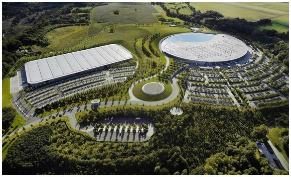 McLaren Production Centre: когда промышленная архитектура становится искусством